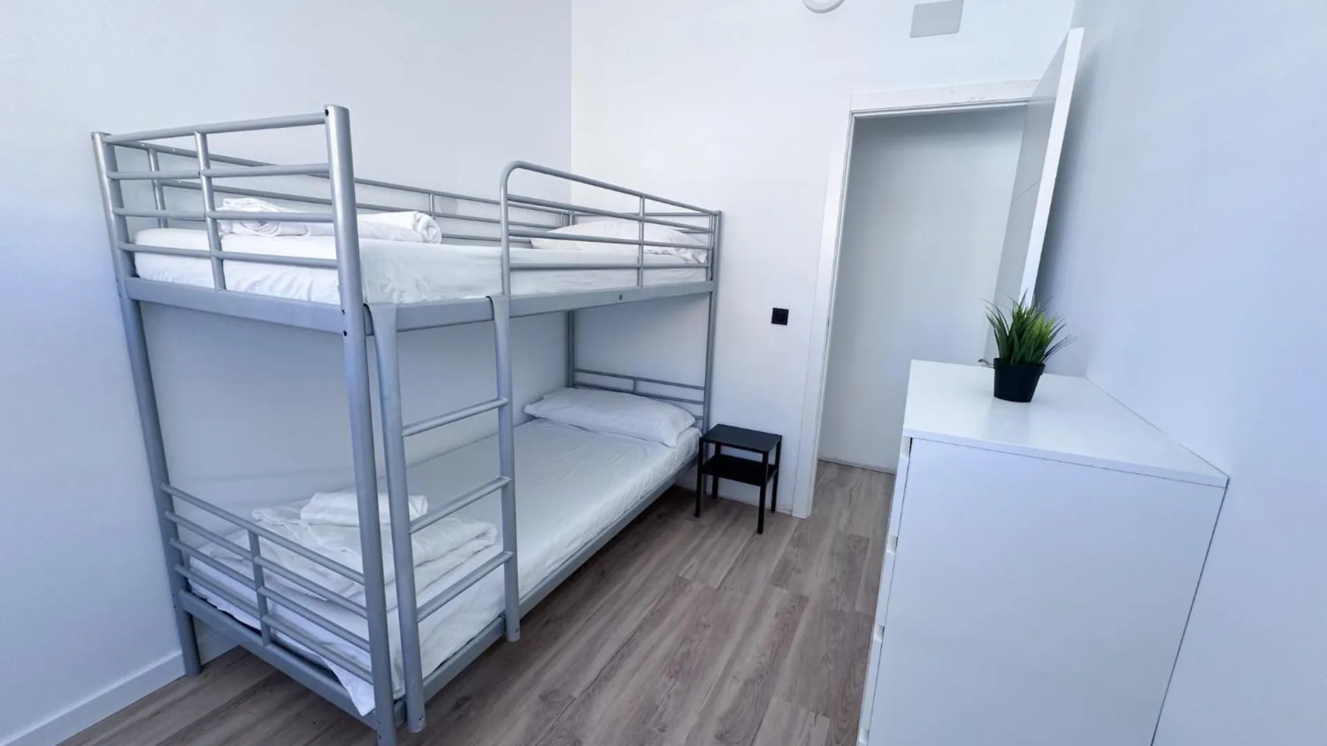 Md Torremolinos Bed & Breakfast